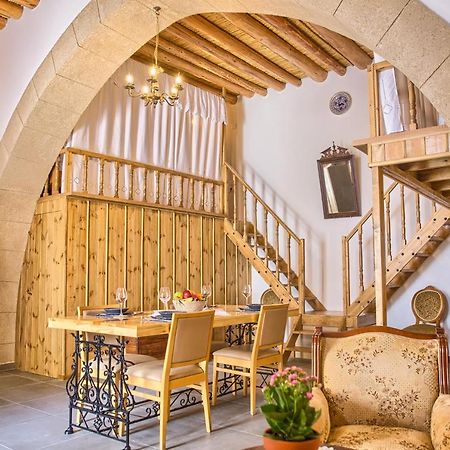 Stone Arch Villa Malona Village ภายนอก รูปภาพ