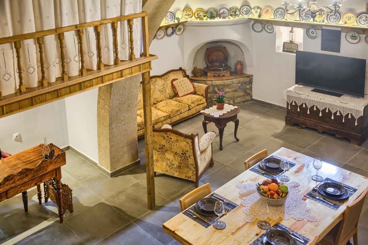 Stone Arch Villa Malona Village ภายนอก รูปภาพ
